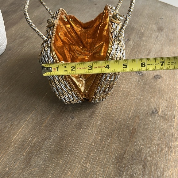 KORET Woven Golden and Silver Metallic Top Handle Handbag Vintage 60’s - Picture 14 of 15